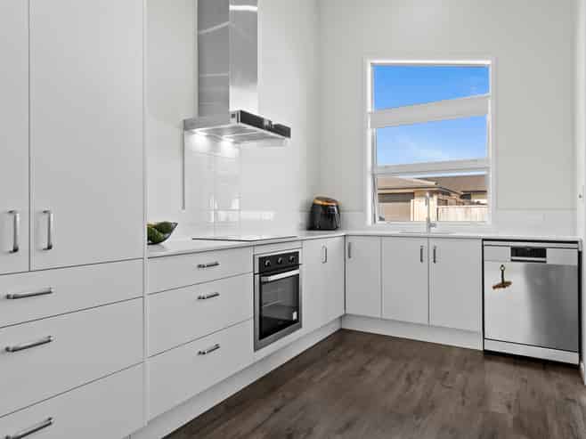 18B Komata Crescent, Papamoa