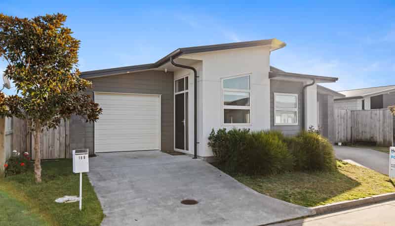 18B Komata Crescent, Papamoa