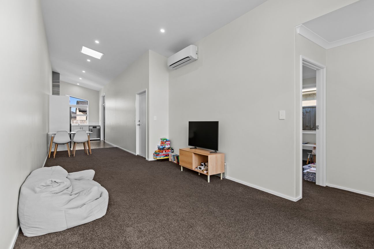 A smart step into Papamoa - Vista 6