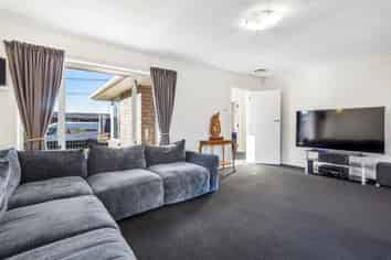 12 Wimborne Crescent, Aranui
