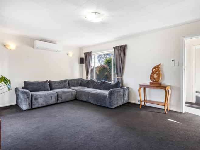 12 Wimborne Crescent, Aranui