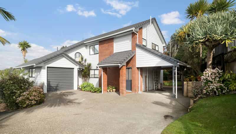 1/3 Antrim Grove, Bayview