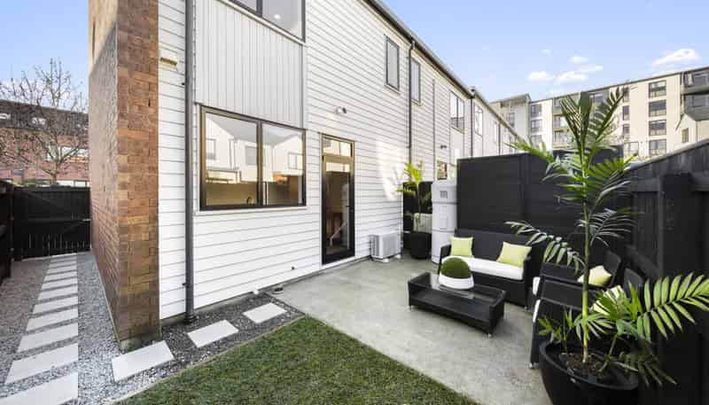 16 Uku Lane, Hobsonville