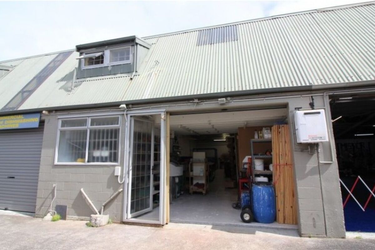 Northcote Tradesman Unit – 138sqm Available Now - Ansicht 2