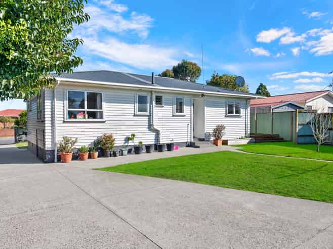 2 Valentine Street, Papakura