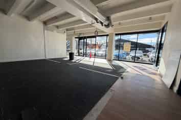 Quality ground floor office & medical opportunity