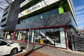 Quality ground floor office & medical opportunity
