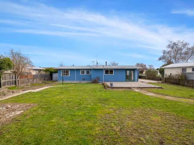 6 Watson Place, Springlands