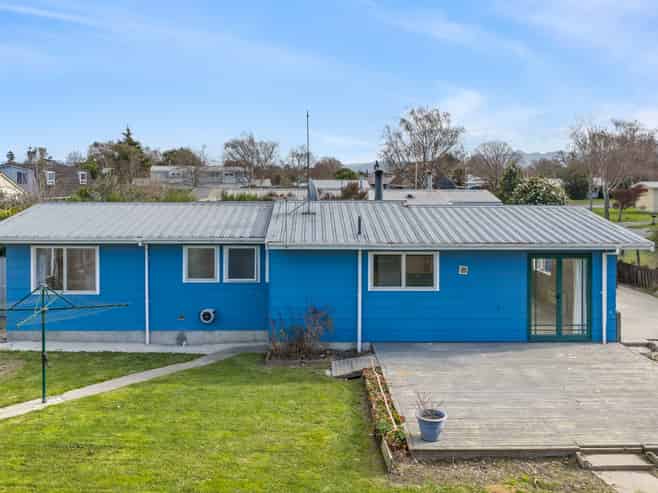 6 Watson Place, Springlands