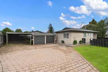 78 Amanda Avenue, Dinsdale