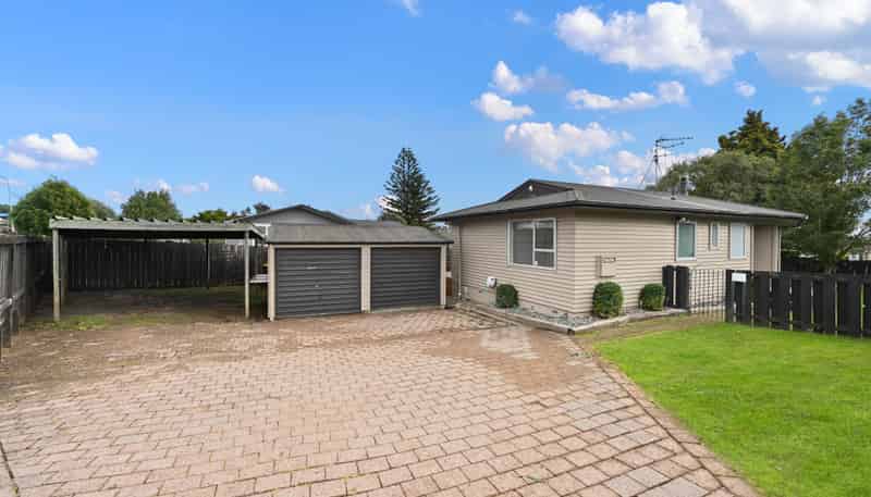 78 Amanda Avenue, Dinsdale