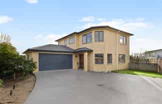 32 Aitkenhead Court, Parakai