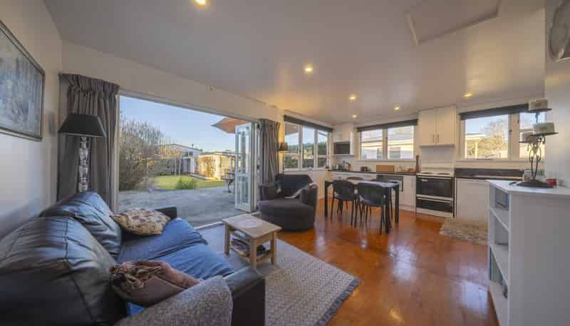 27 Excelsior Place, Manapouri