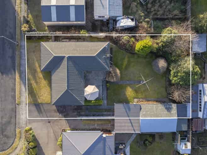 27 Excelsior Place, Manapouri