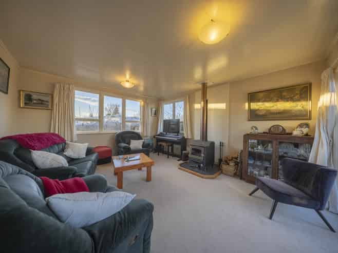 27 Excelsior Place, Manapouri