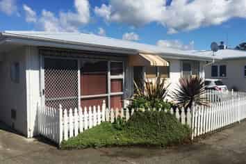 2/244 Kennedy Road, Onekawa