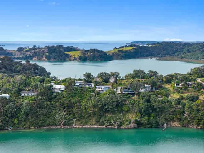 45 Ridge Road, Mahurangi East