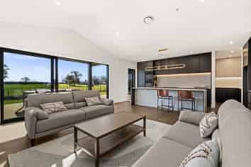 33 Crombie Avenue, Havelock North