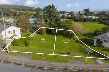 A and B/176 Mungavin Avenue, Cannons Creek