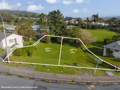 A and B/176 Mungavin Avenue, Cannons Creek