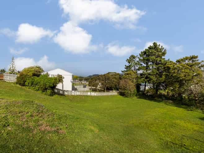 A and B/176 Mungavin Avenue, Cannons Creek