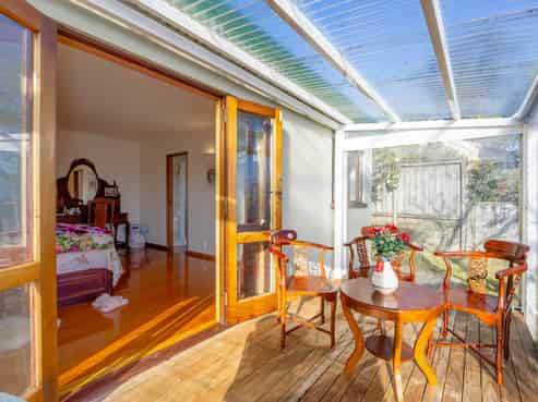 27 Taroka Close, Pinehill