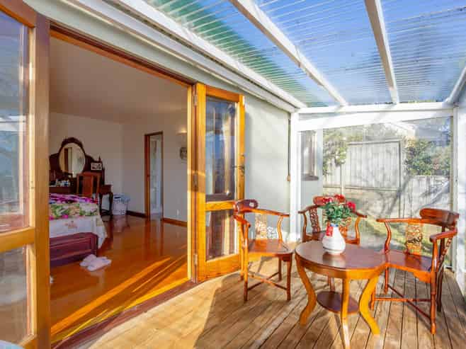 27 Taroka Close, Pinehill