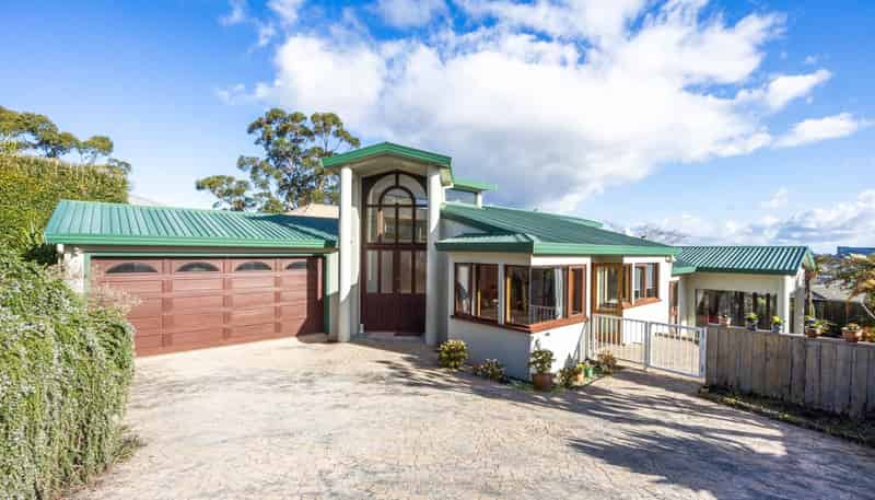 27 Taroka Close, Pinehill