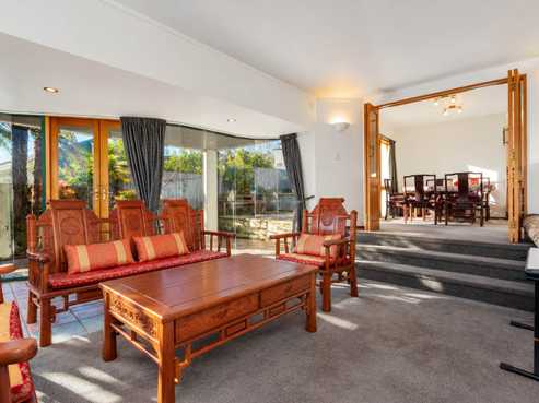 27 Taroka Close, Pinehill