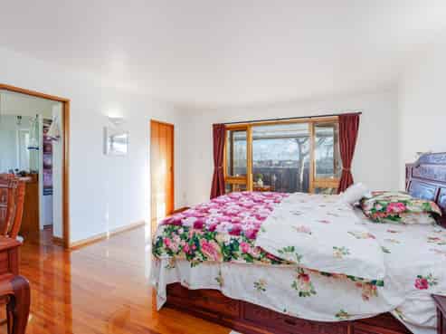 27 Taroka Close, Pinehill