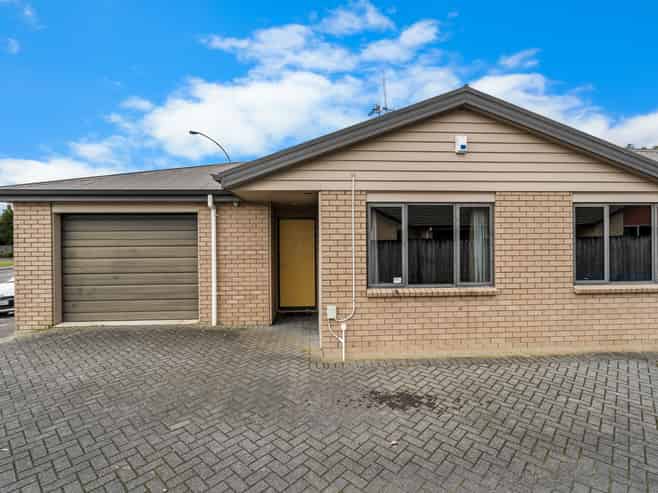 127A-E Massey Street, Frankton