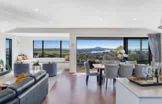 138 Bleakhouse Road, Mellons Bay