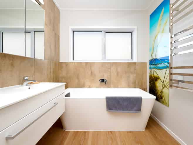 2/219 Edmonton Road, Te Atatu South