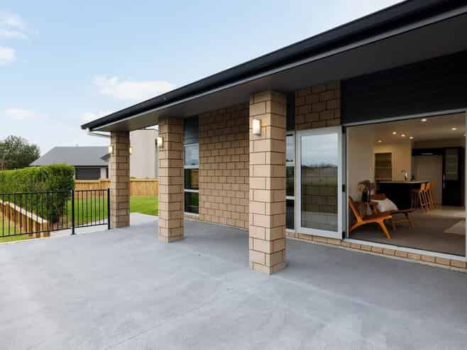 8 Amaril Lane, Flagstaff