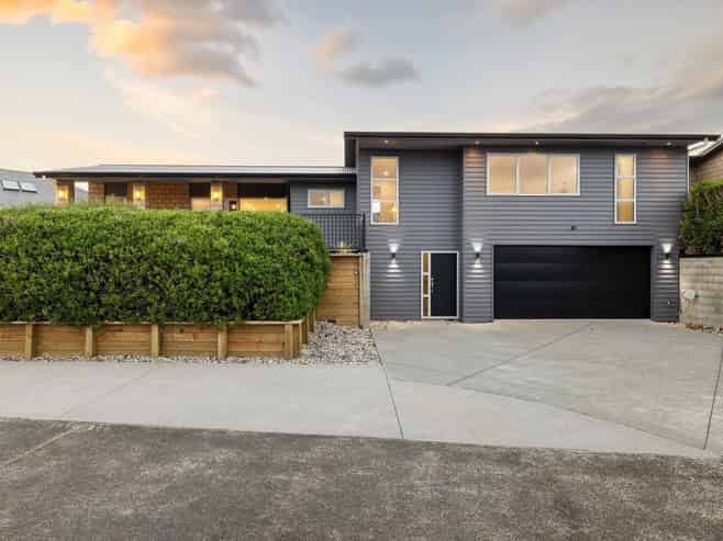 8 Amaril Lane, Flagstaff