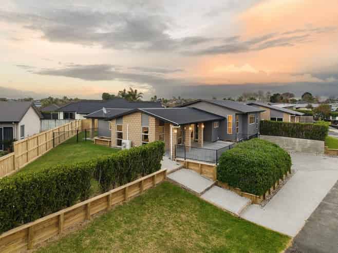 8 Amaril Lane, Flagstaff