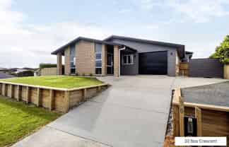 10 Bos Crescent, Flagstaff