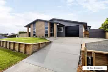 10 Bos Crescent, Flagstaff
