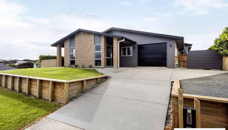 10 Bos Crescent, Flagstaff
