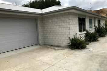 5 Peter Burke Way, Pyes Pa