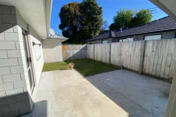5 Peter Burke Way, Pyes Pa