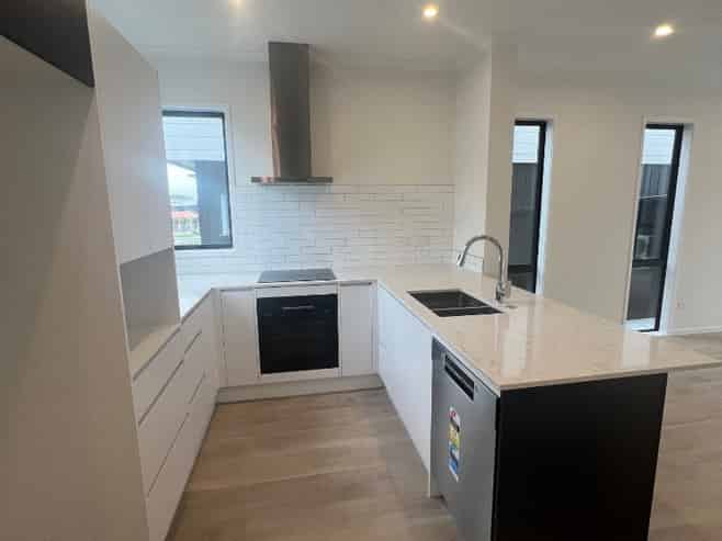 27A Henry Tayler Rise, Silverdale