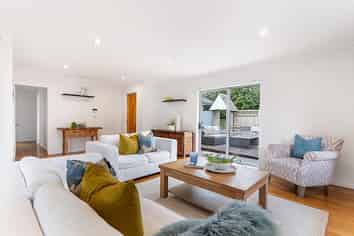 199B  Captain Springs Road, Onehunga