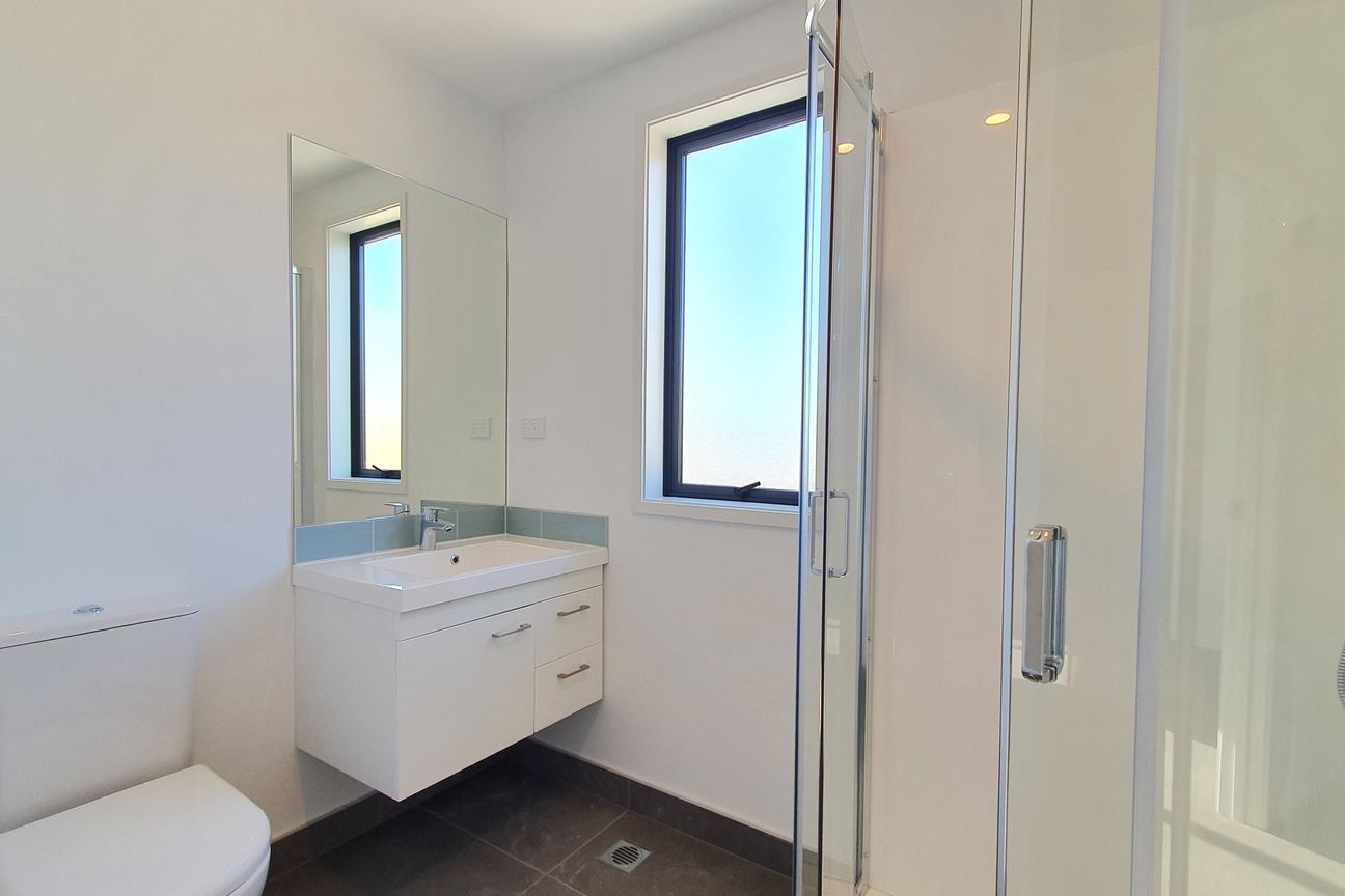 2 bedroom town house - Fler