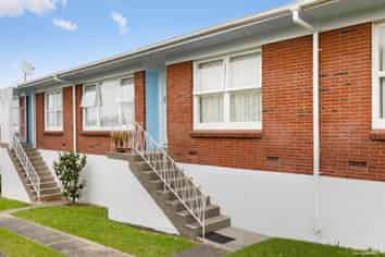 2/18 Knights Road, Rothesay Bay