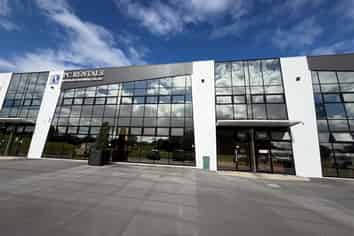 Warehouse Opportunity in the Heart of Penrose