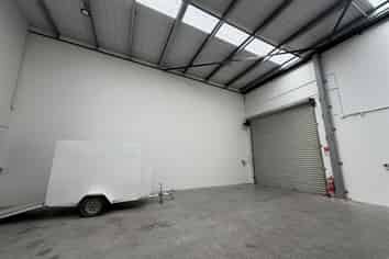 Warehouse Opportunity in the Heart of Penrose