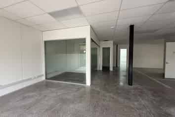 Warehouse Opportunity in the Heart of Penrose