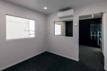 Warehouse Opportunity in the Heart of Penrose