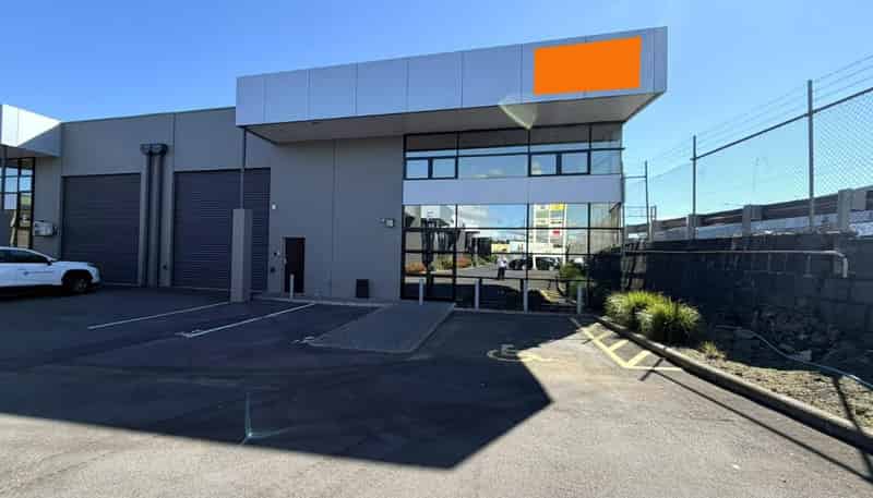  Unit F, 20 Cain Road, Penrose